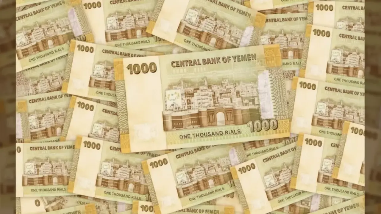 تجاوز الدولار 1500 ريال في عدن وسط تفاوت قياسي بأسعار الصرف يمنياً